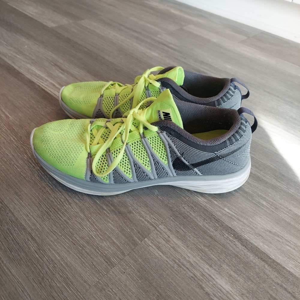 Nike Mens Flyknit Lunar 2 Running Shoes Green 620465-701 Low Top Lace Up 11M